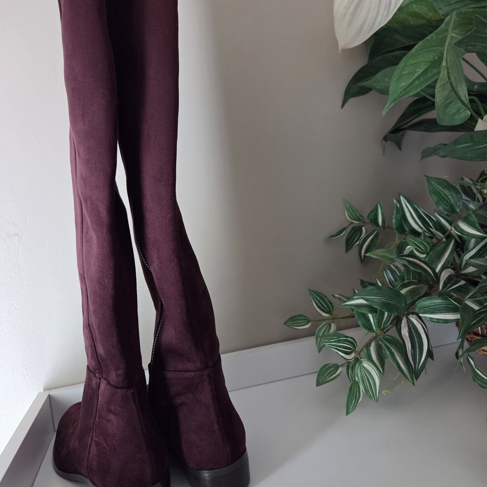 Michael Kors Women's Burgundy Suede Boots Size 6 - Picture 8 of 16